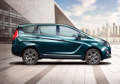 Mahindra Marazzo M2 8Str