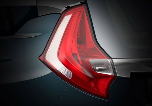 Mahindra Marazzo M2 8Str