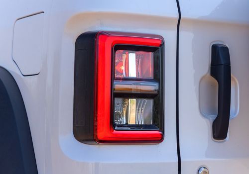 Mahindra Thar ROXX Star Edition Diesel AT