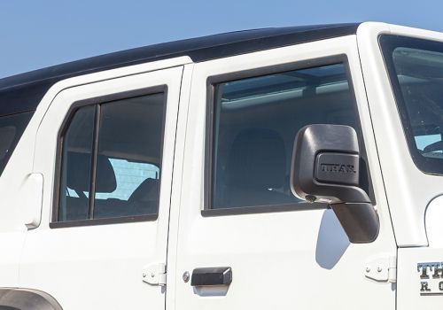 Mahindra Thar ROXX Star Edition Diesel AT