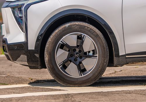 Mahindra XEV 9S Pack Three 79kWh 7-Seater