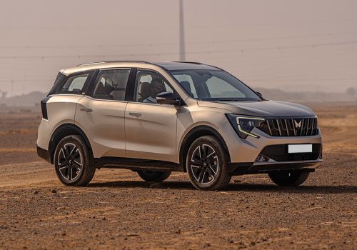 Mahindra XUV 7XO AX7 Diesel