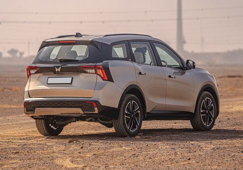 Mahindra XUV 7XO AX7 Diesel