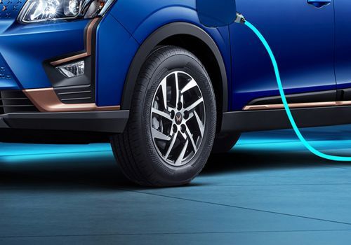Mahindra XUV400 EV EL Pro 394 kWh